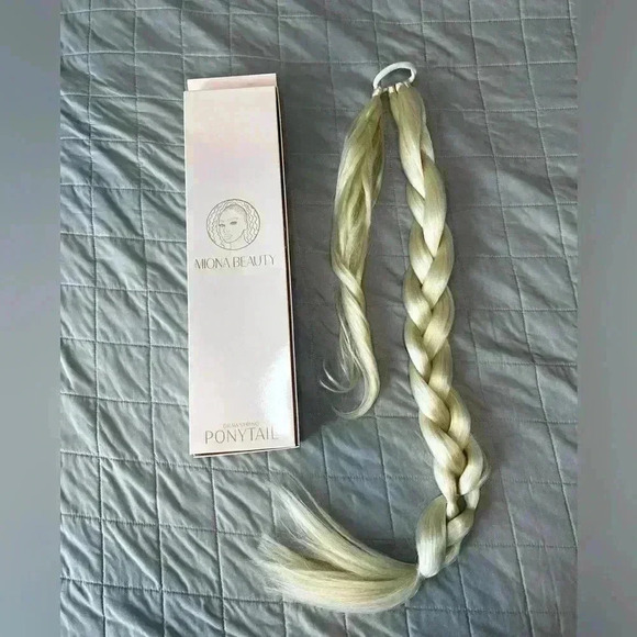 Ponytail Mona Beauty Braid Ponytail 613 Light Blonde Premium Synthetic Fibers - Picture 2 of 7